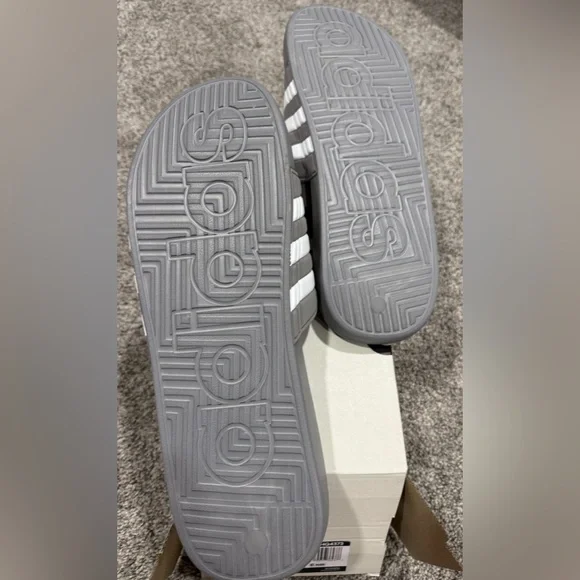 NWT-In Box Adidas Adissage Slides - Picture 6 of 8